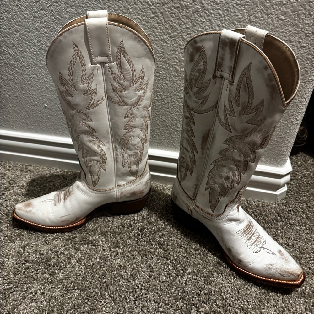 White Western Cowboy Boots